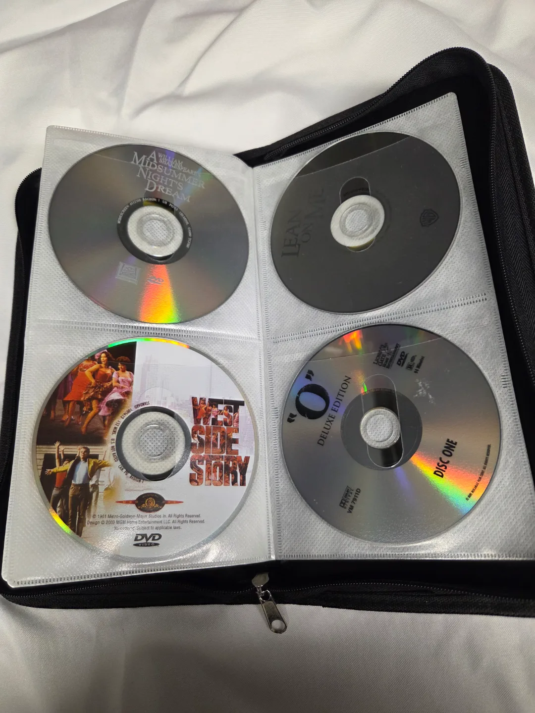 DVD Movie Collection - 20 Discs+ image indicator(10)