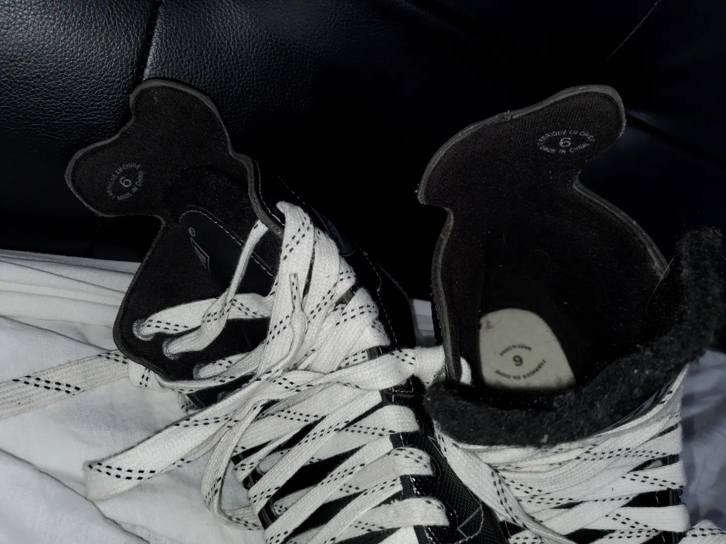 Canadien GDS Hockey Skates - Size 6 image indicator(9)