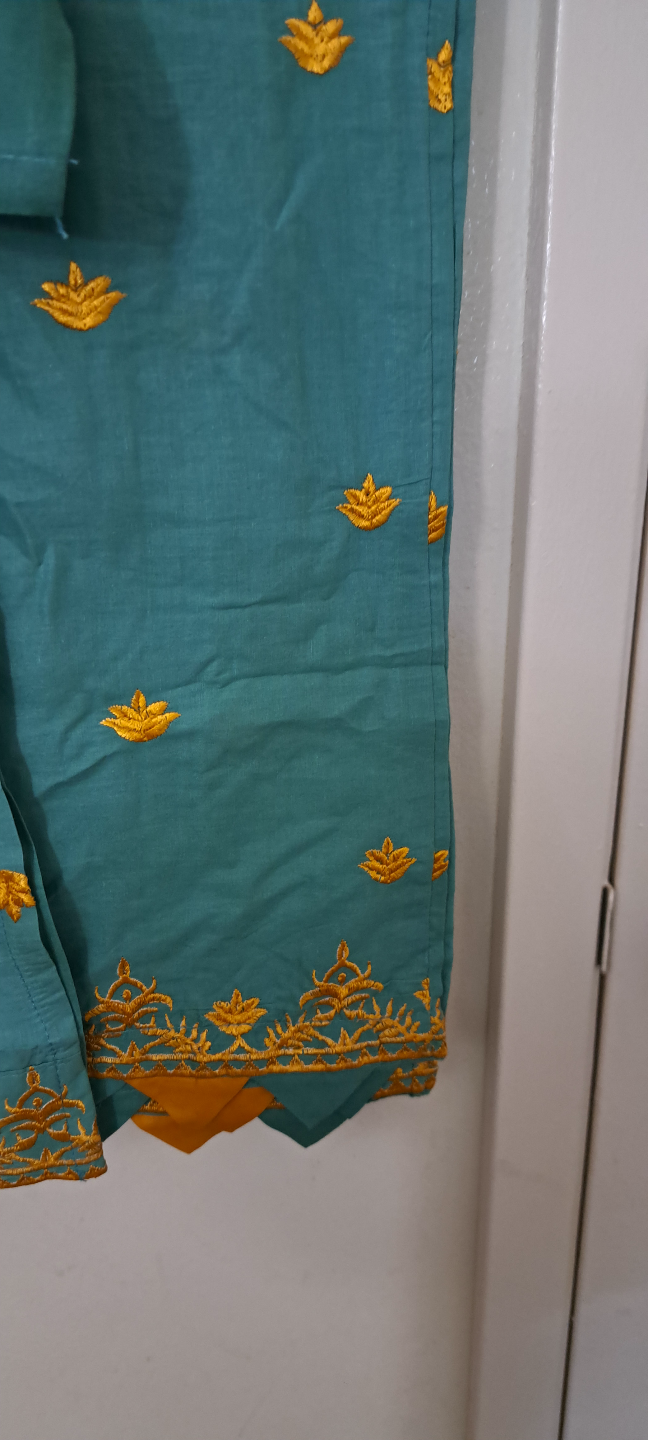 Kshush by A&S Teal embroidered three-piece suit - photo 4
