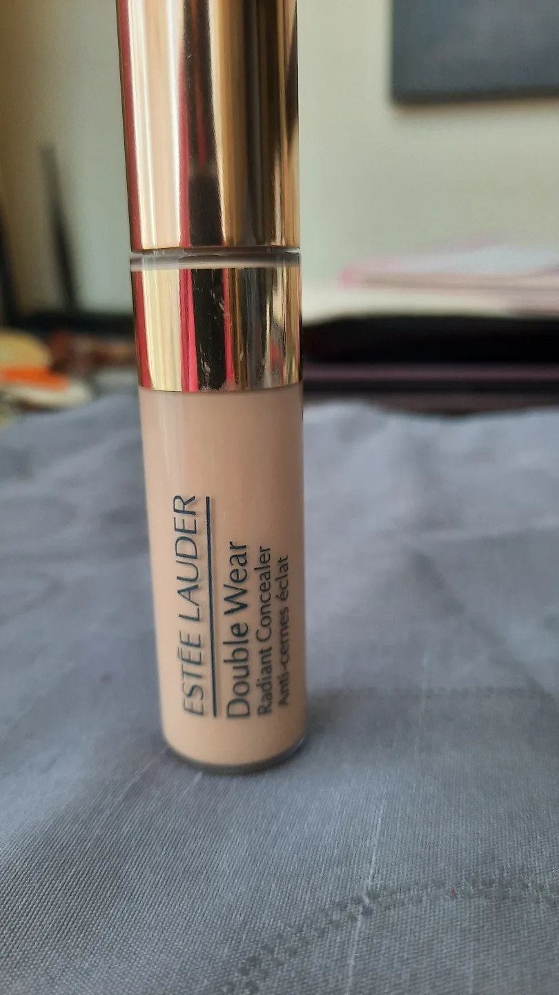 Estee Lauder Double Wear Radiant Concealer - 1N Light Neutral thumbnail