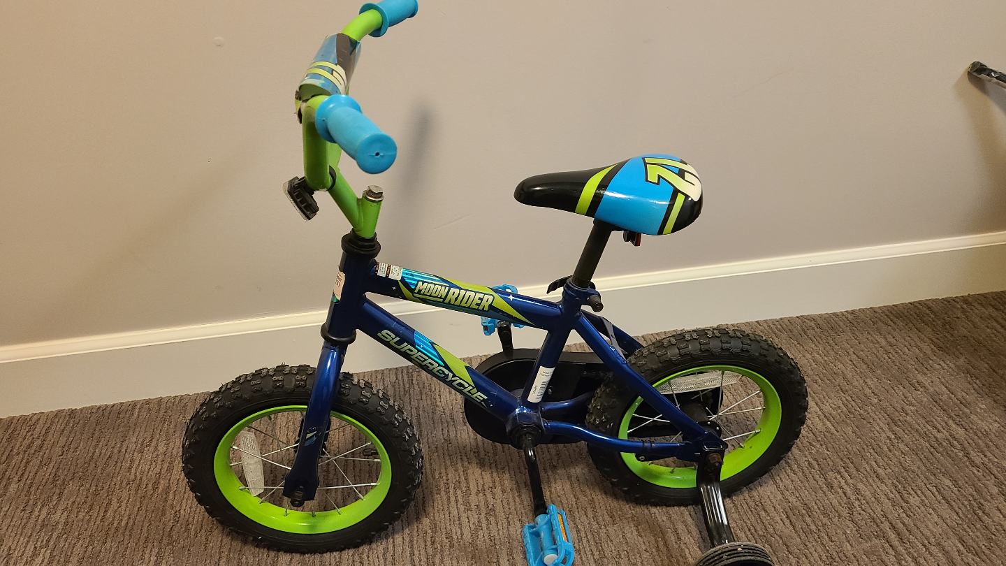 Supercycle Moon Rider 12" Kids Bike - Excellent Condition
