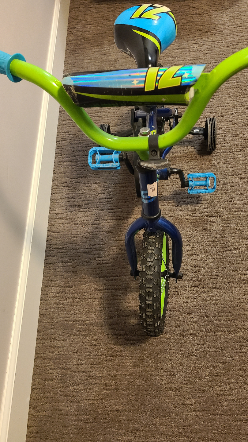 Supercycle Moon Rider 12" Kids Bike - Excellent Condition - photo 2