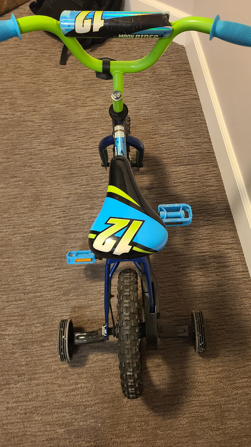 Supercycle Moon Rider 12" Kids Bike - Excellent Condition - photo 3