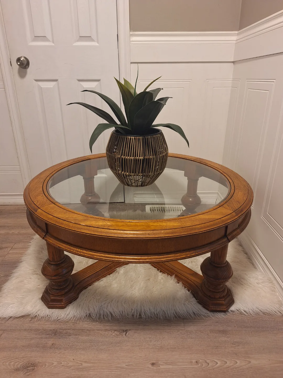 Sklar-Peppler Round Glass top table thumbnail