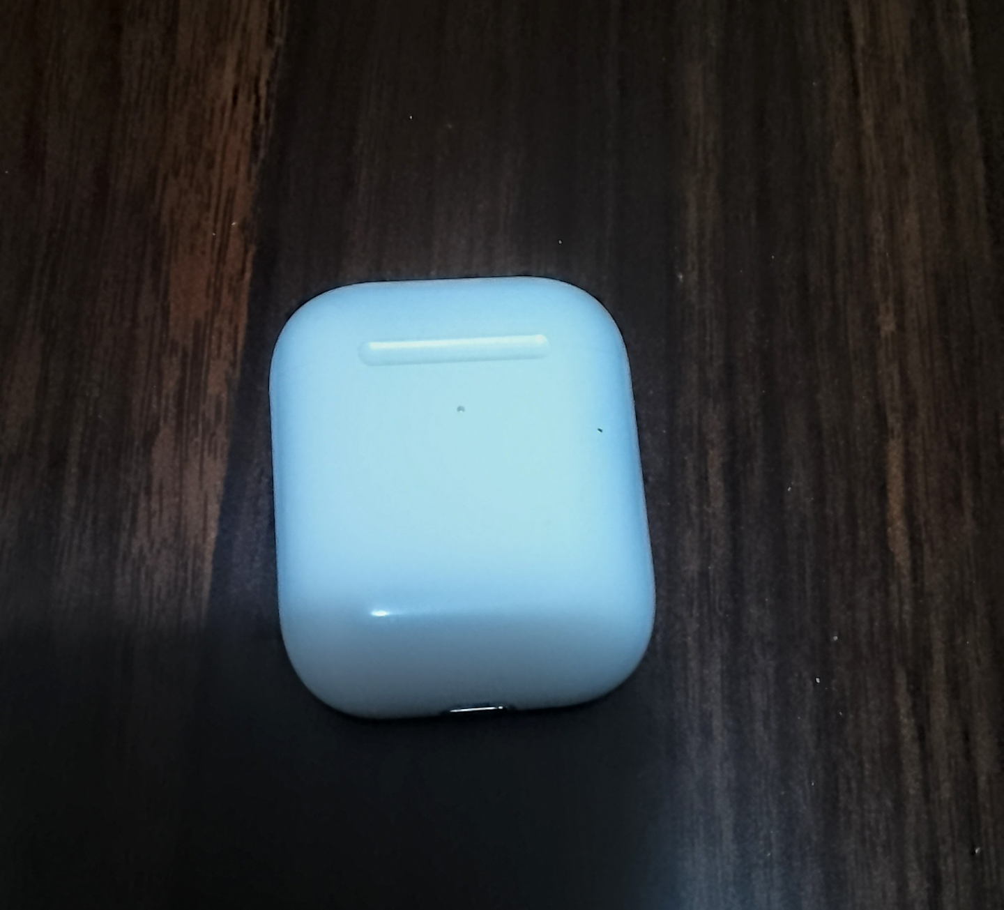 AirPods 2 with Wireless Charging Case - photo 2