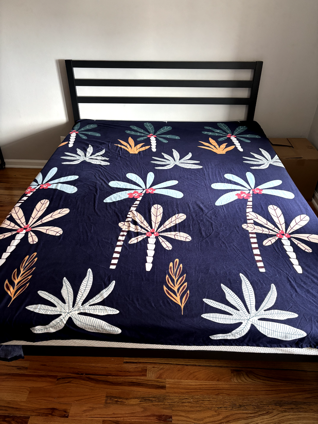 bed frame with memory foam mattress - photo 2