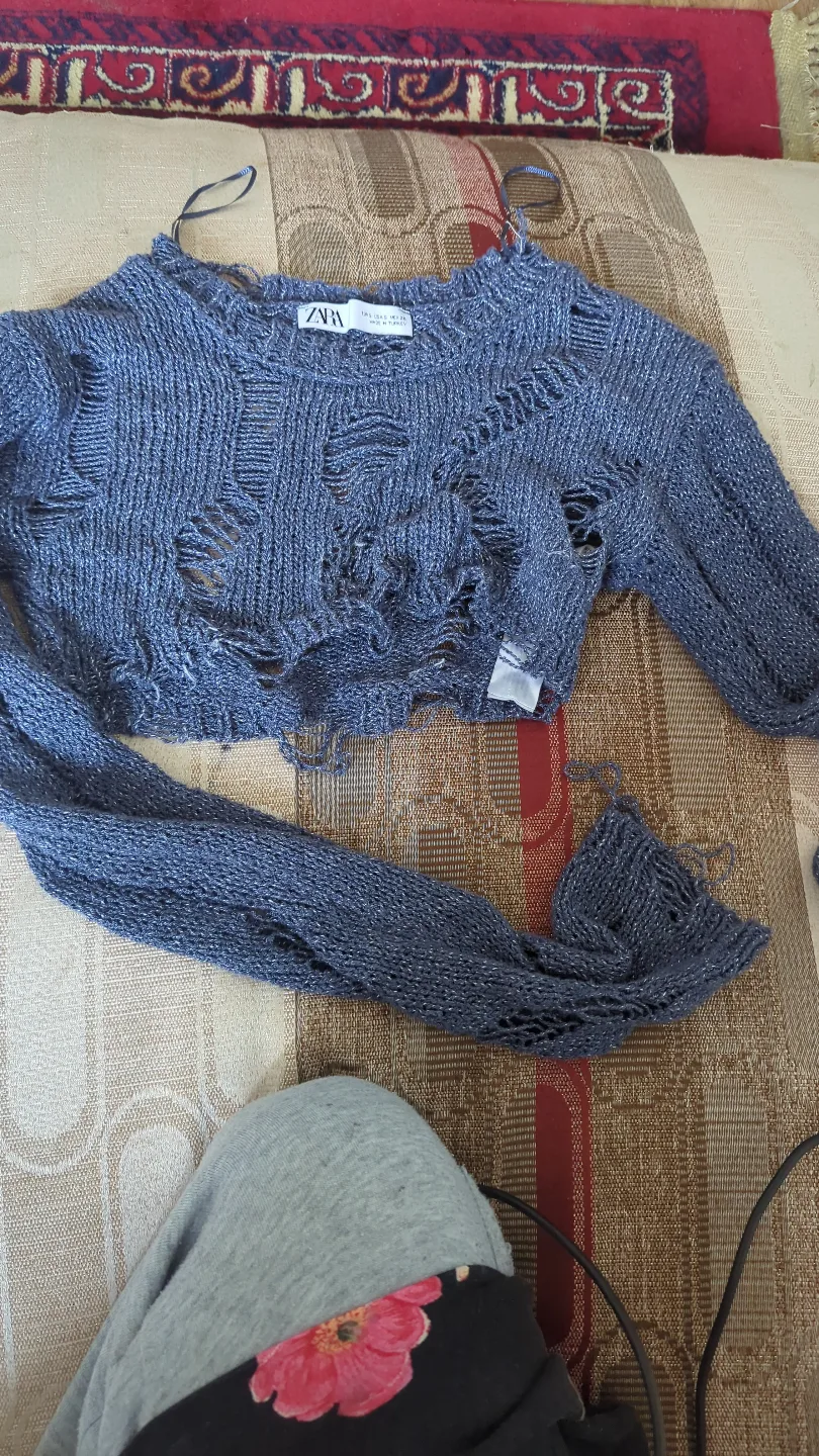 ZARA  Cropped Sweater thumbnail