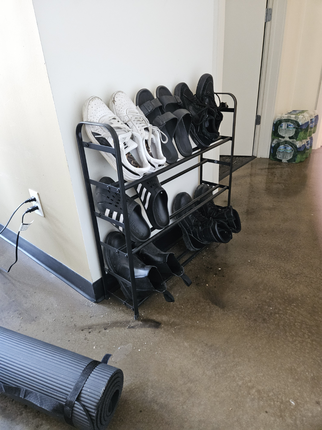 *MOVE OUT SALES -  MAY 15* shoe rack - photo 2