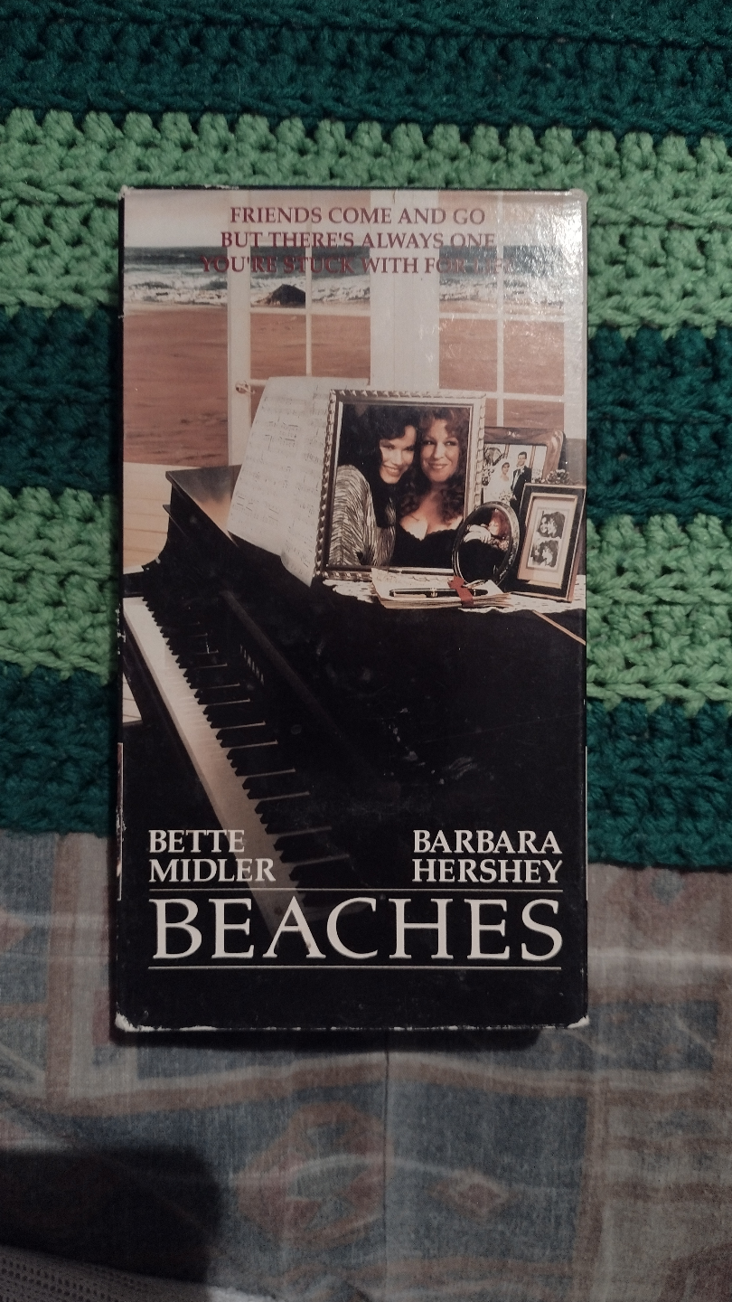 VHS Beaches Movie Starring Bette Midler & Barbara Hershey