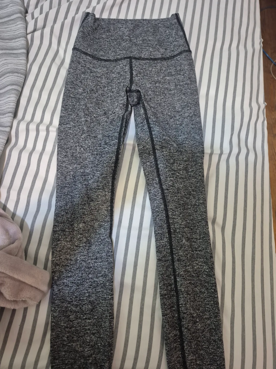 Lululemon Leggings - Grey Marl thumbnail