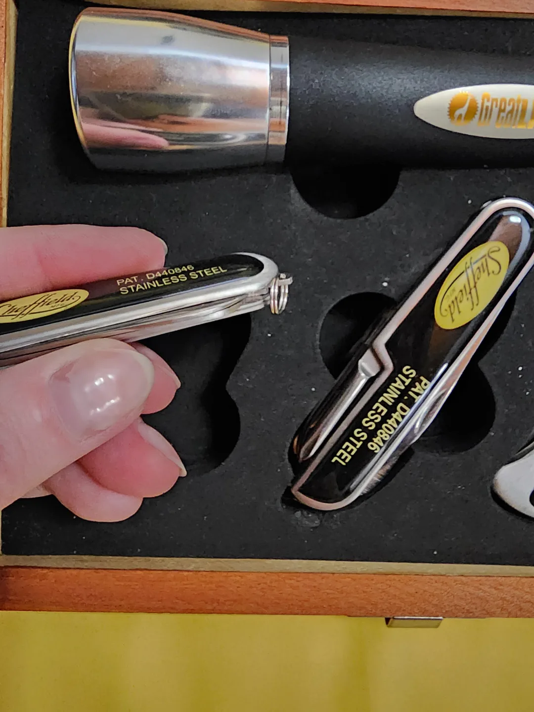 Sheffield Multi-tool Set in Wooden Box image indicator(7)