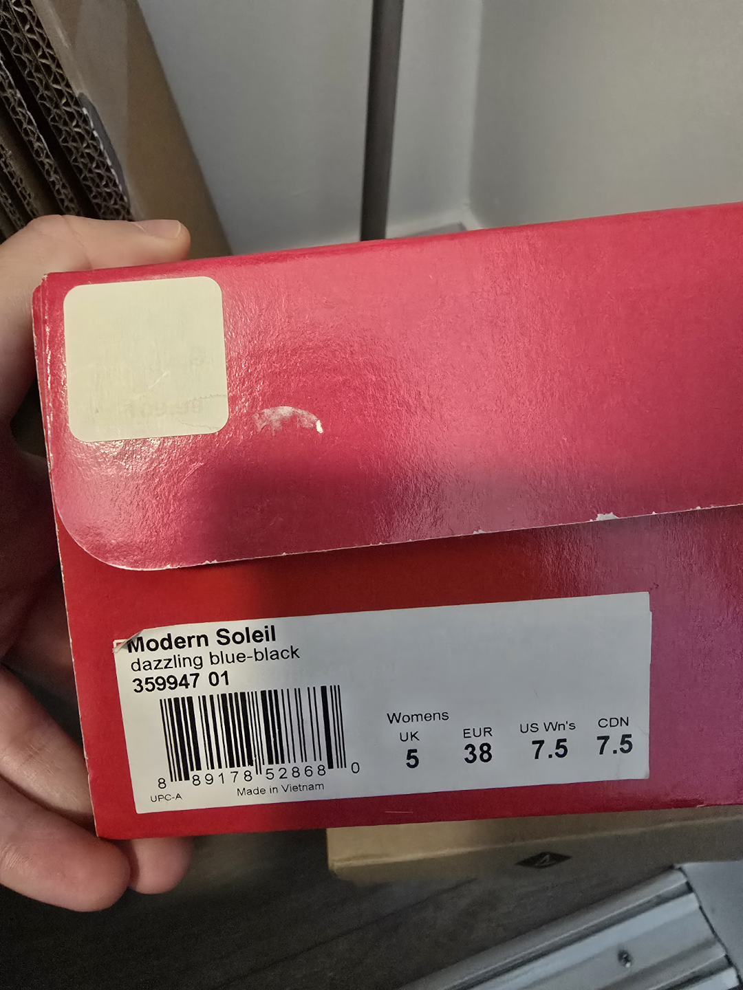 BRAND NEW Puma Women's Sneakers Size 7.5 - photo 3