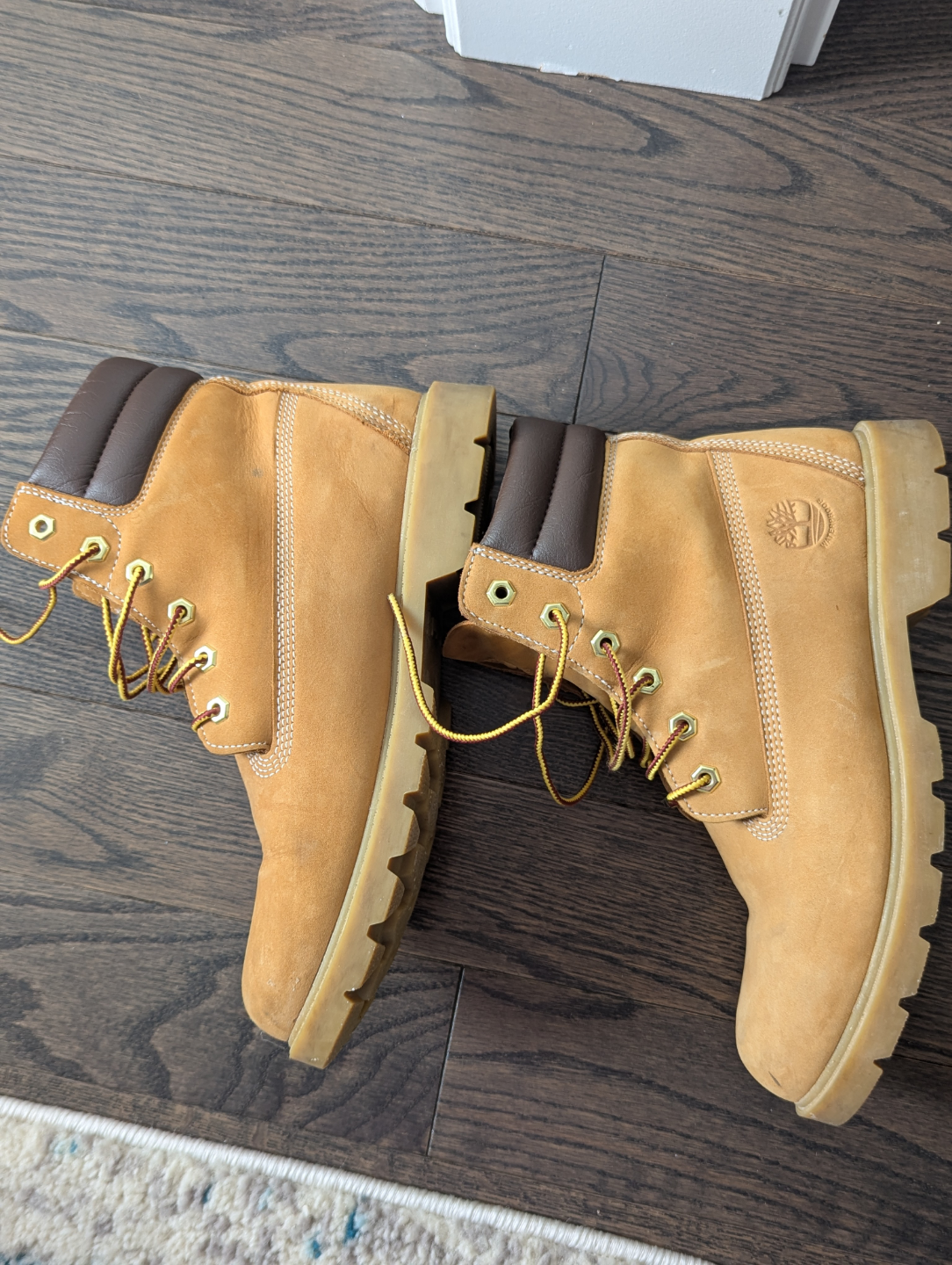 Women's Timberland Boots, Size 9 - photo 3