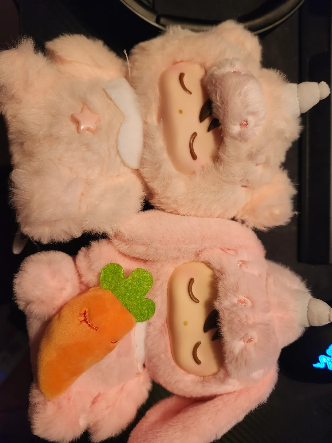 Quay sleeping baby bag hangers thumbnail
