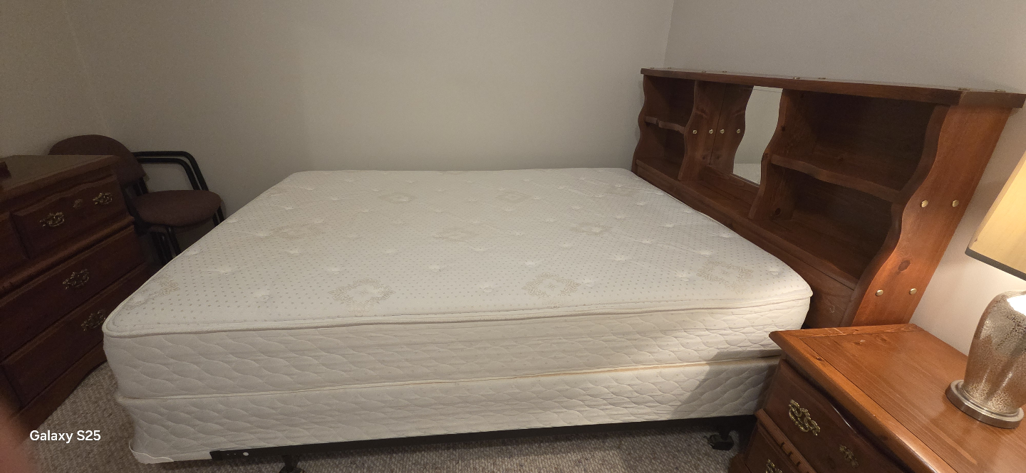 queen bedroom set - photo 2