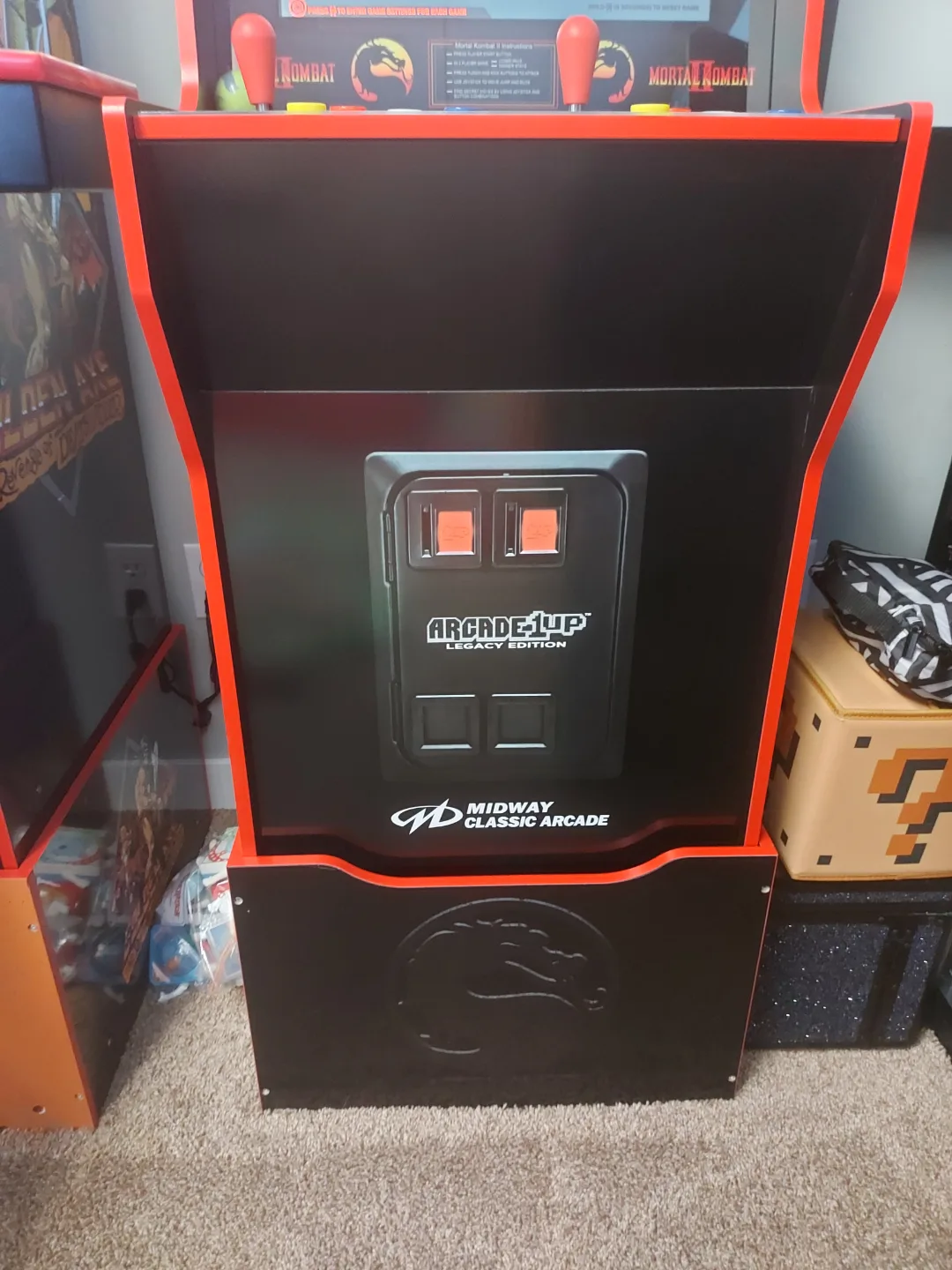 Arcade1Up Legacy Edition Mortal Kombat II Arcade Cabinet image indicator(3)