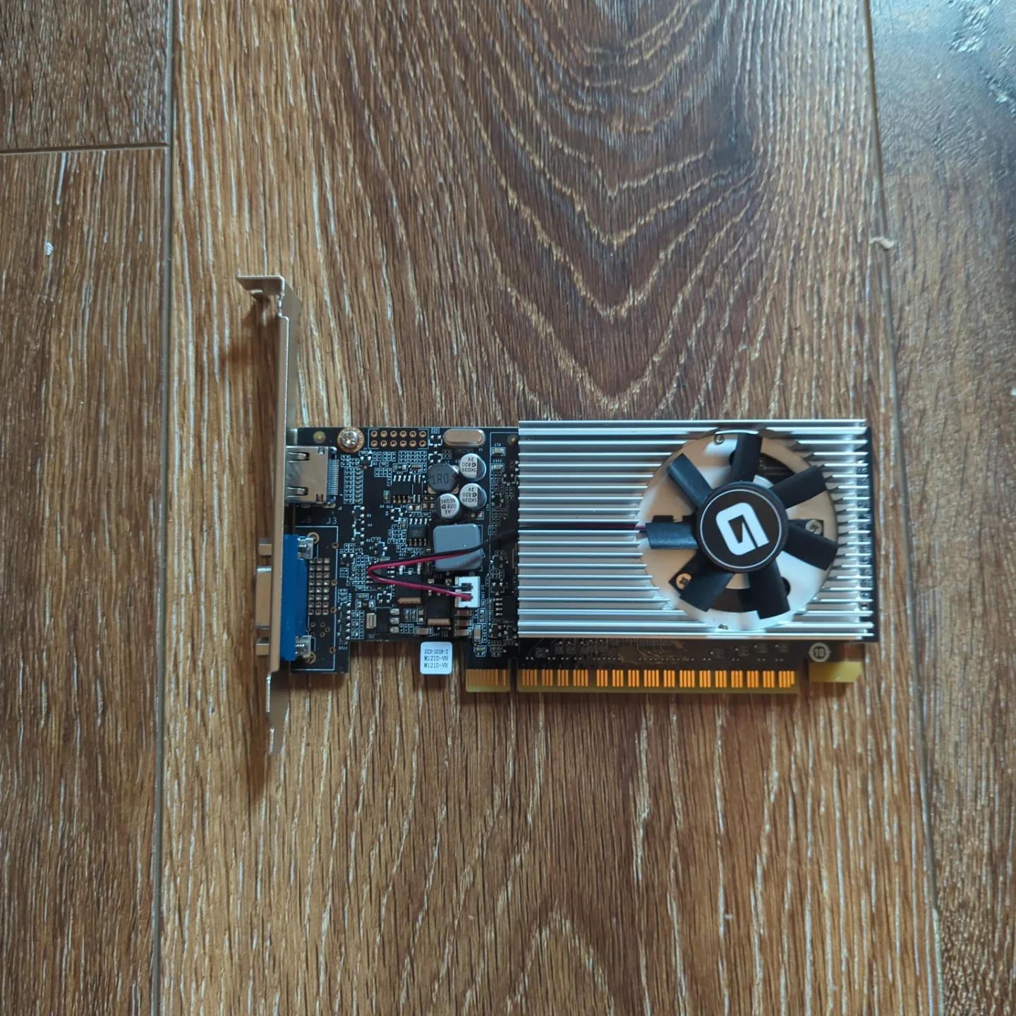 Gigabyte GT210 Graphics Card thumbnail