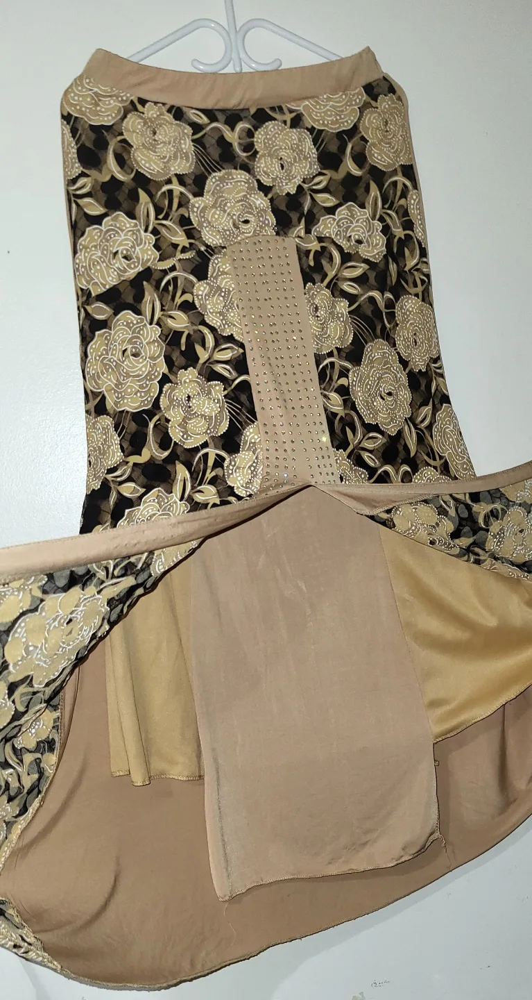 Embellished Floral Maxi Skirt image indicator(2)