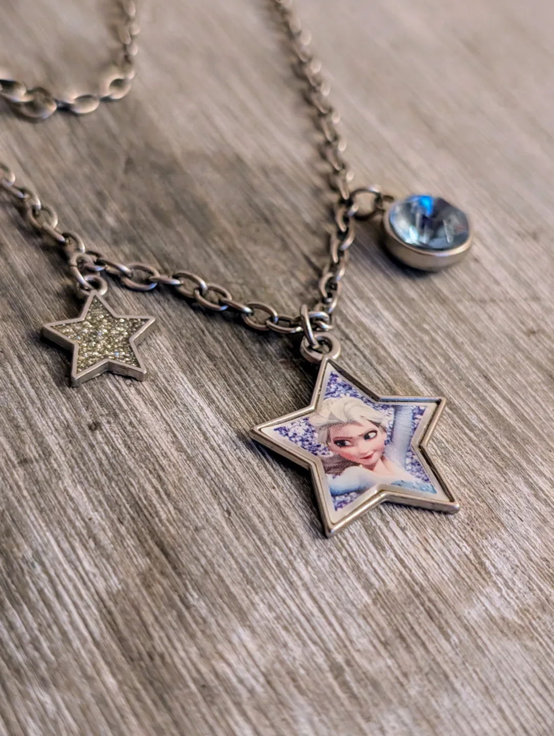 Disney Frozen Elsa  Necklace 📿 image indicator(3)