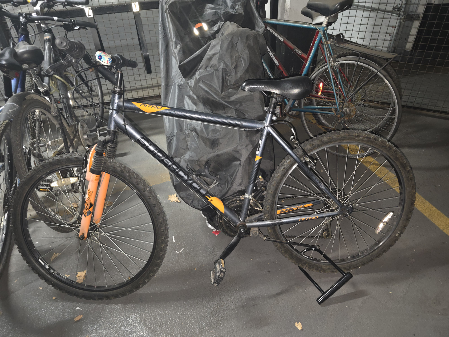 Mountain bike - Supercycle Nitro bicycle