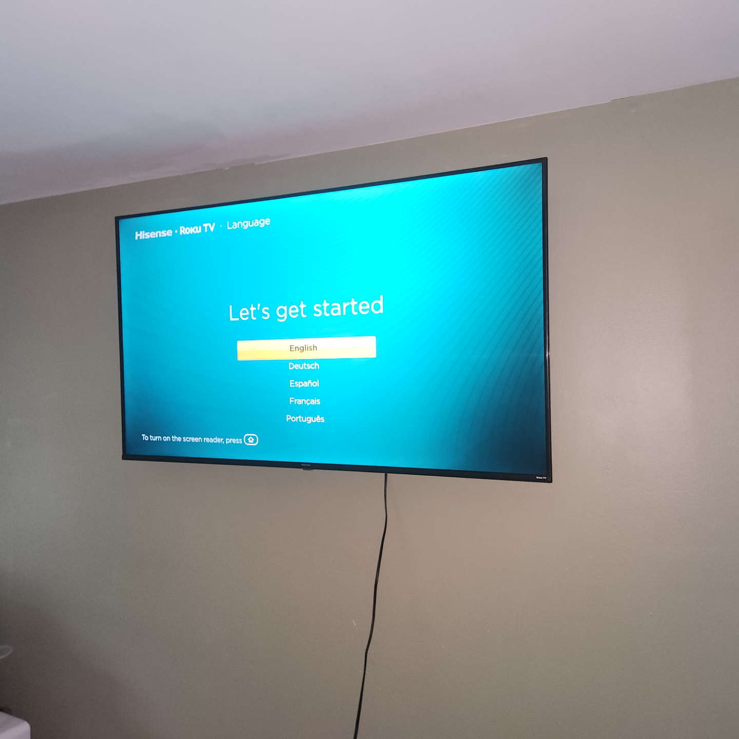 58" Hisense Roku Smart TV - photo 2