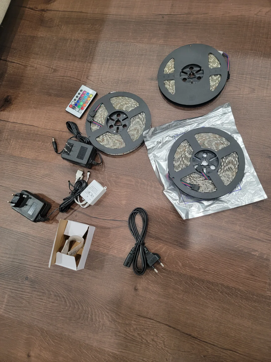 Brand New RGB LED Strip Lights with Remote and Power Supply thumbnail