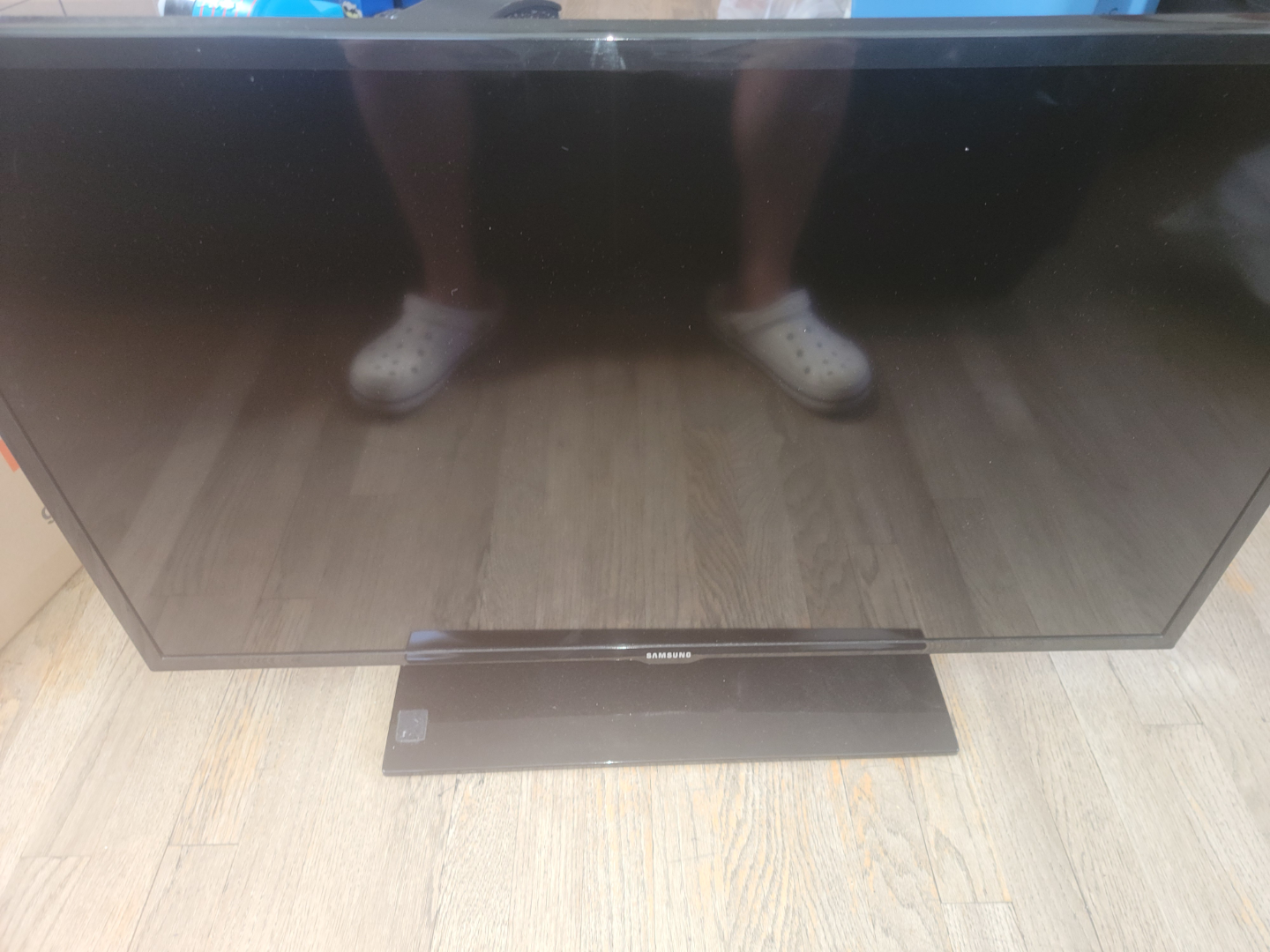 Samsung Flat Smart Screen TV