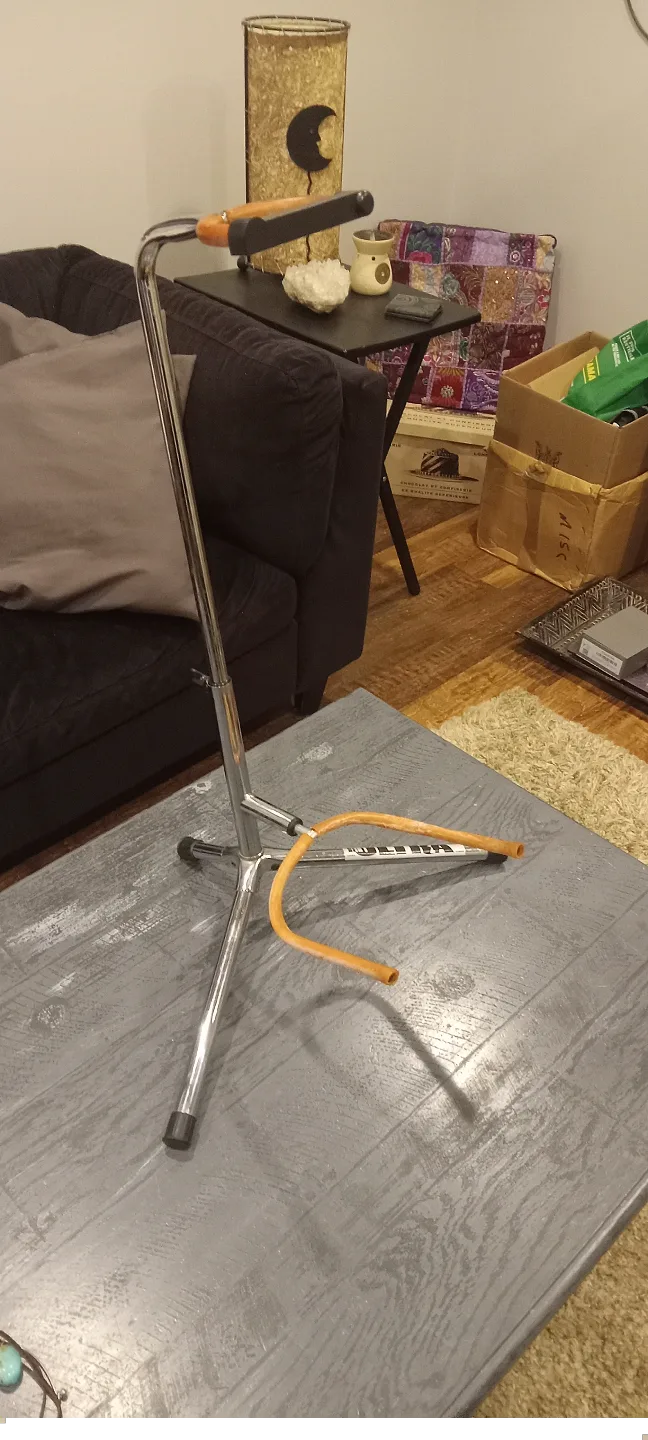 Guitar Stand thumbnail