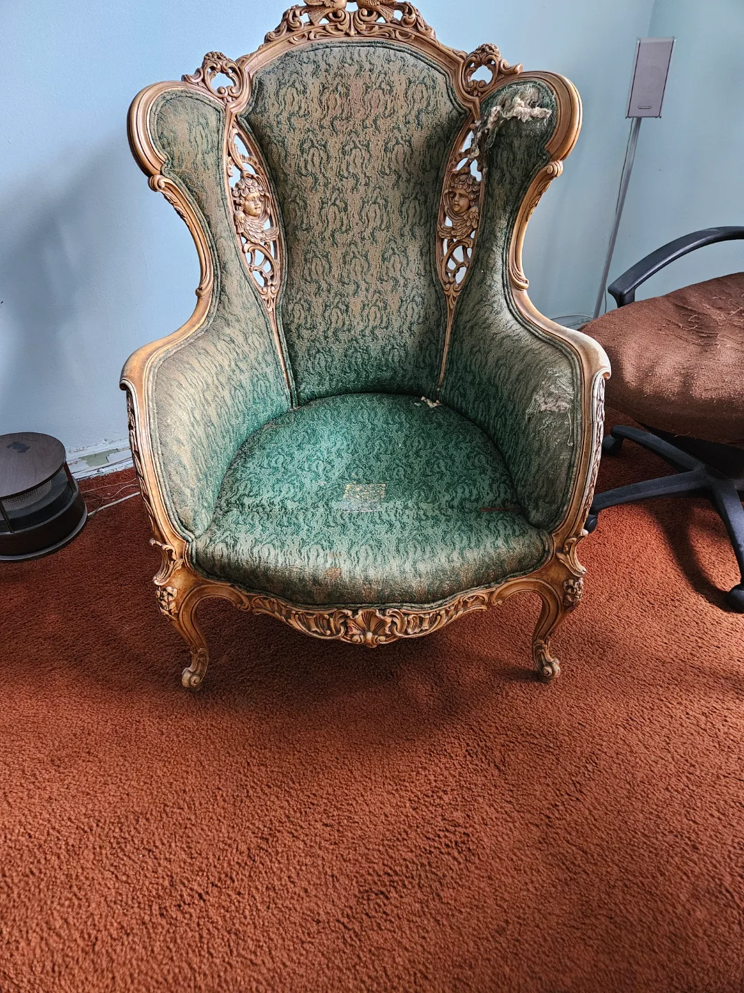 Vintage chair thumbnail