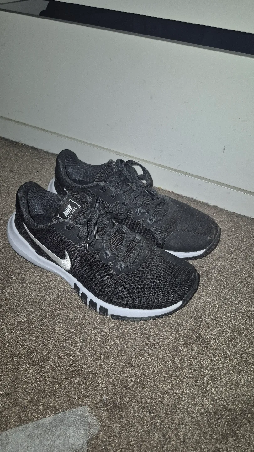 Nike Training Shoes - Black and White thumbnail