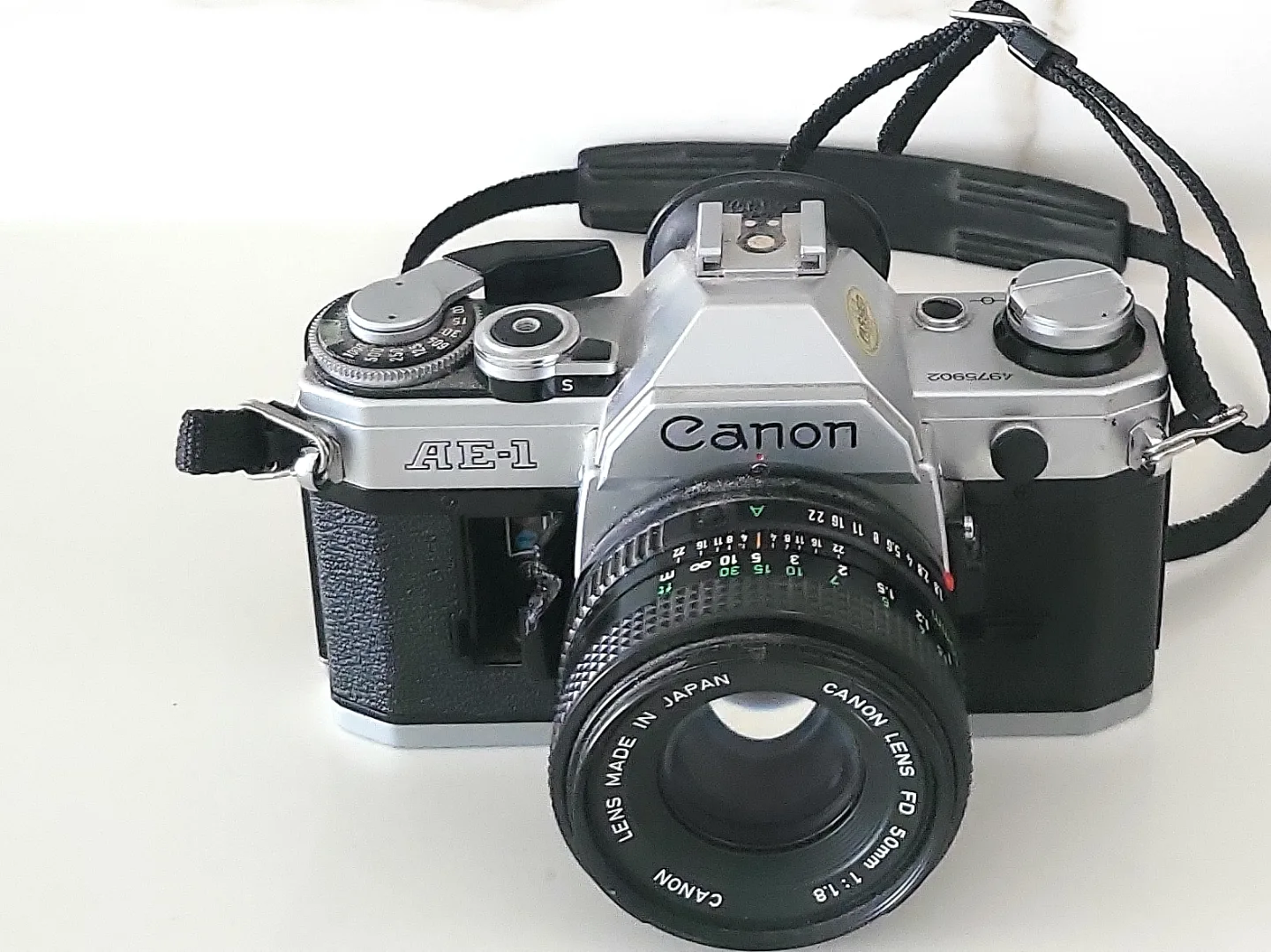 Vintage Canon AE-1 35mm Film Camera. With original  strap image indicator(7)