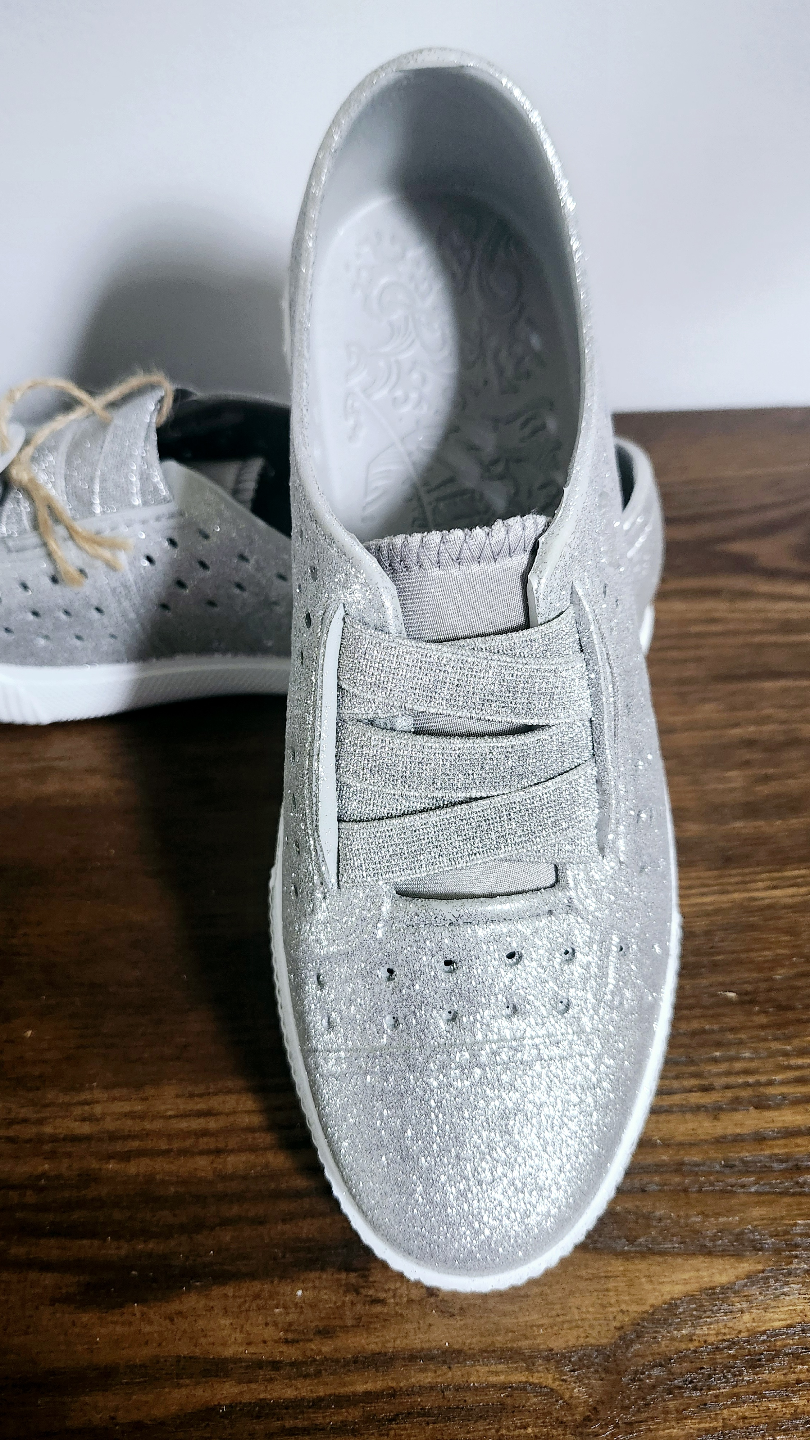 Girls Blowfish Malibu Silver  Sparkle  Shoe Size US 4 Youth￼ - photo 4