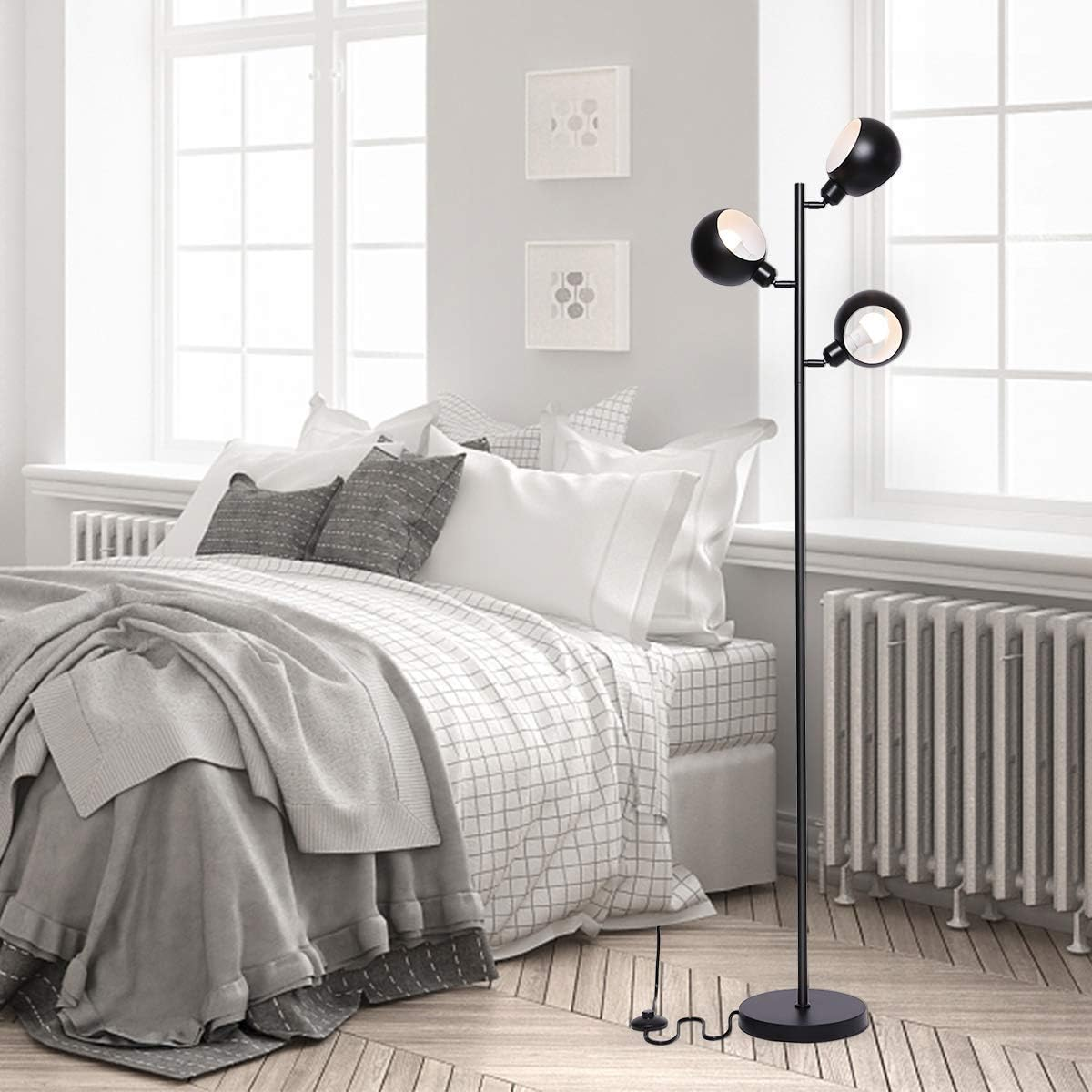 Black 3-Light Tripod Floor Lamp - photo 4