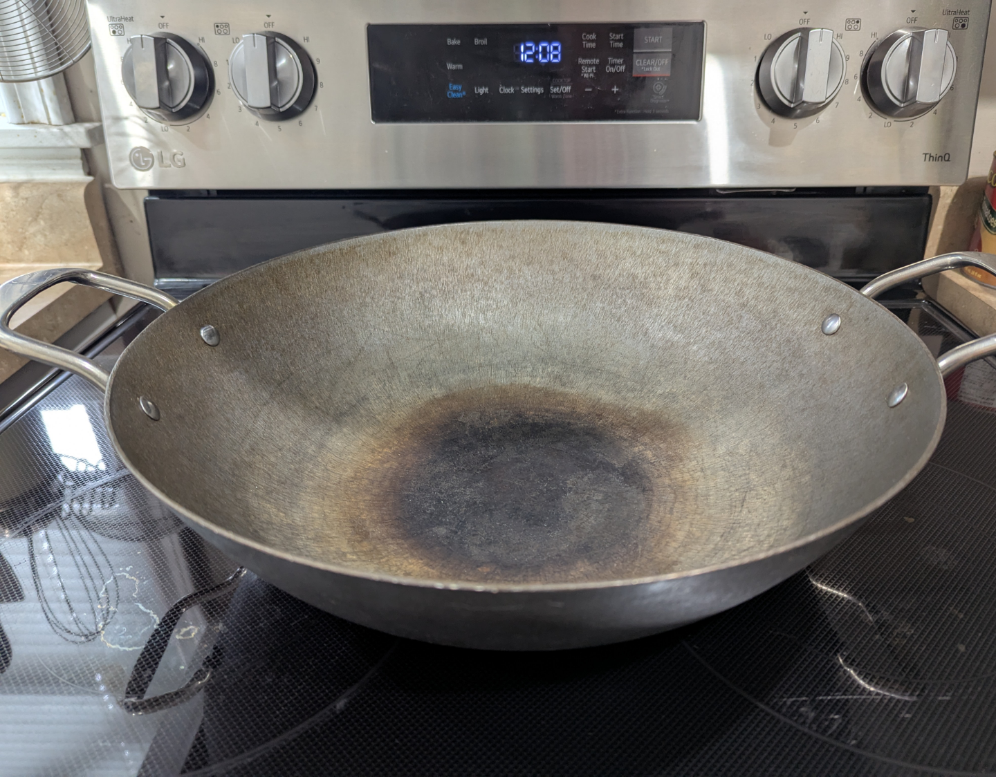 Used Cast Iron 16-inch Wok with Glass Lid - photo 3
