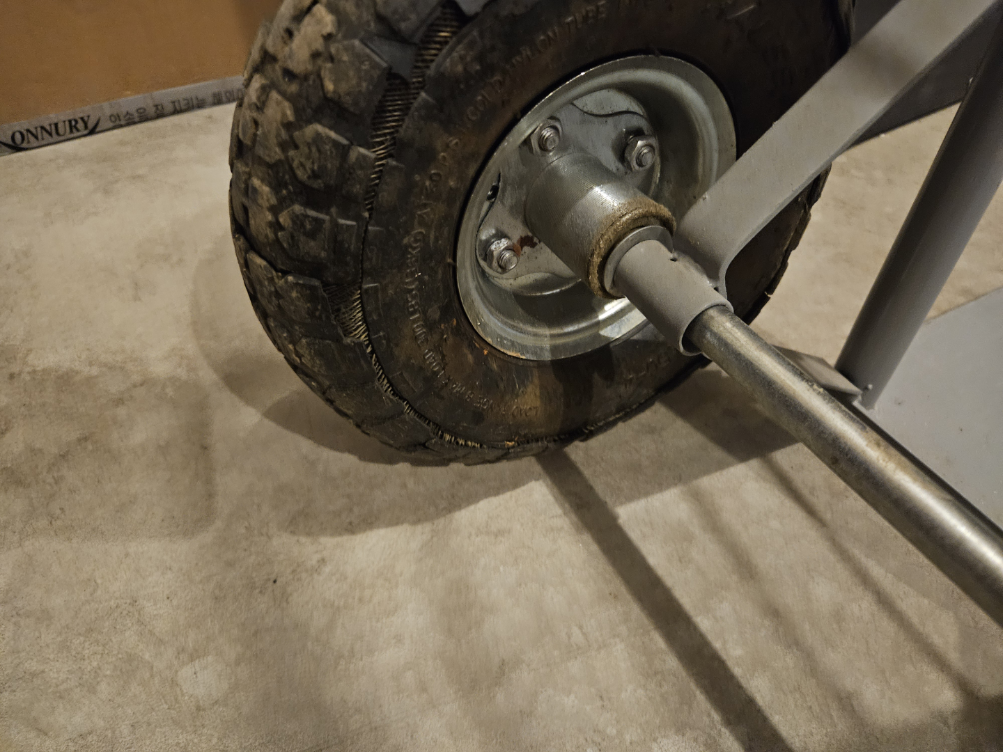 Heavy-duty hand truck - photo 2