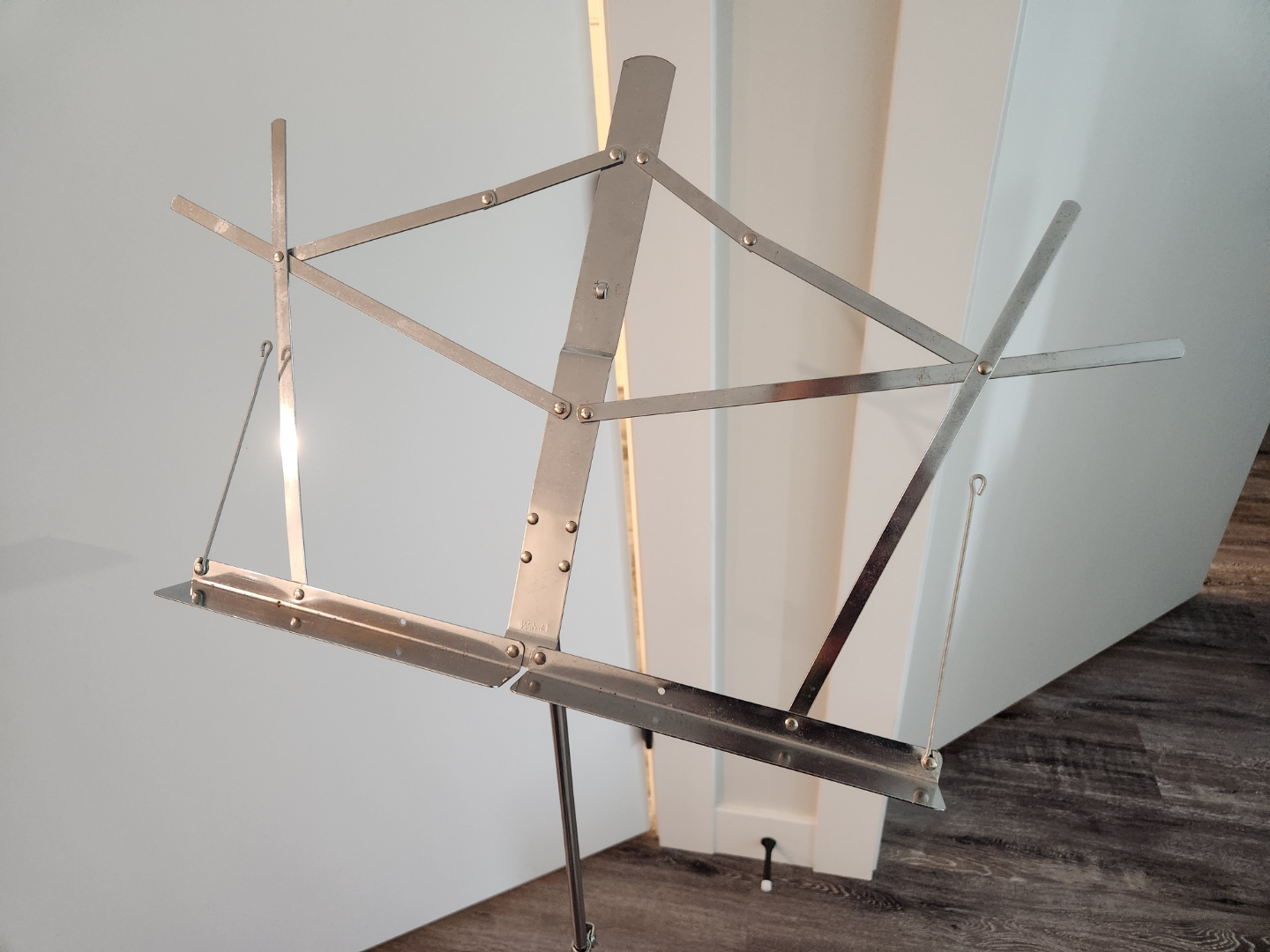 Collapsible Music Stand