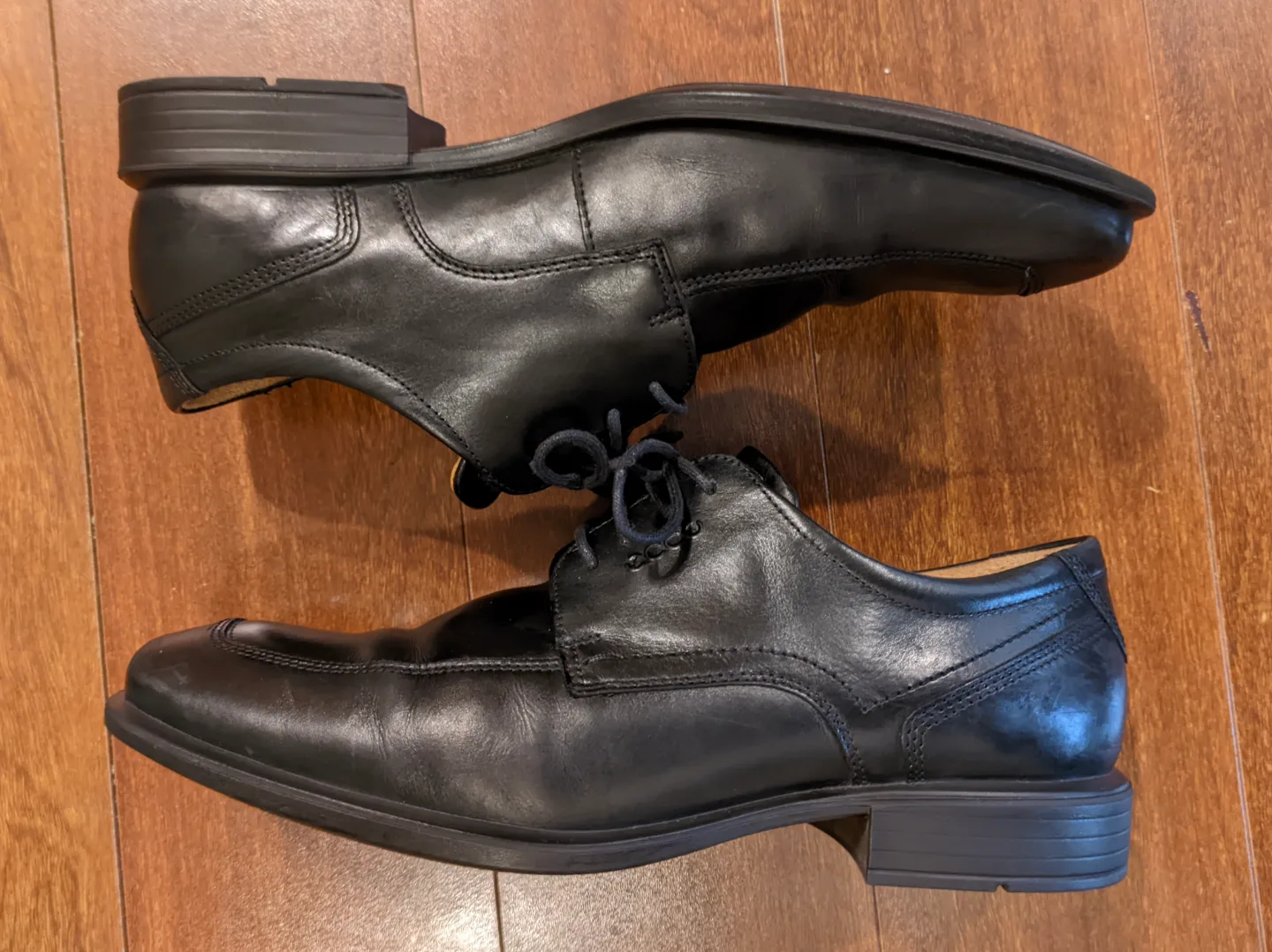 Men's ECCO Black Leather Dress Shoes size 8 image indicator(2)