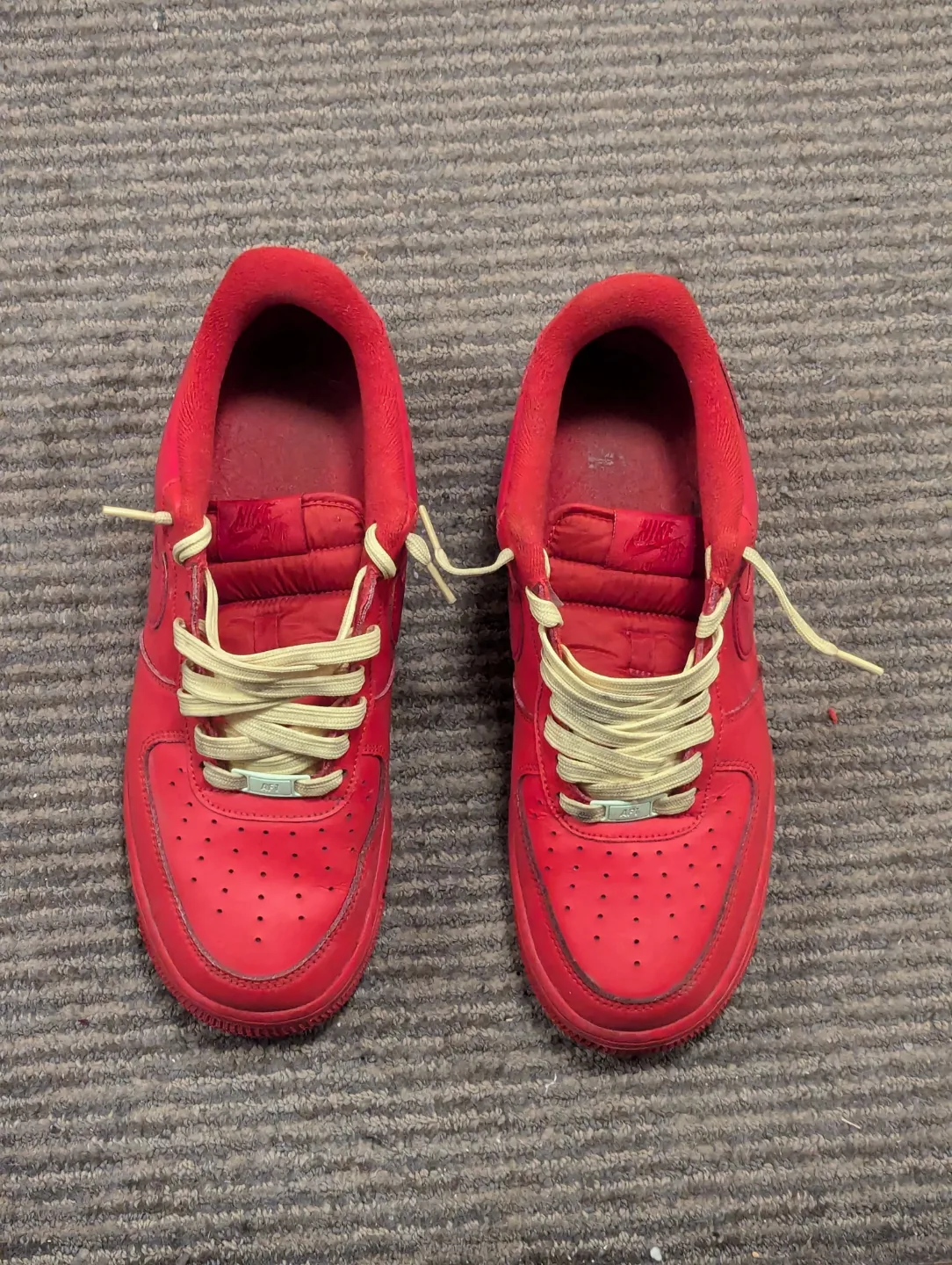 Nike Air Force Red Shoes Sz 9.5 thumbnail