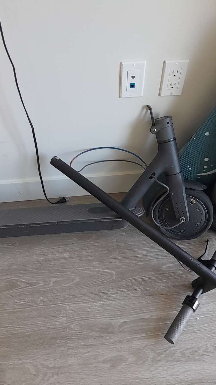 Xiaomi Mi Electric Scooter - Damaged