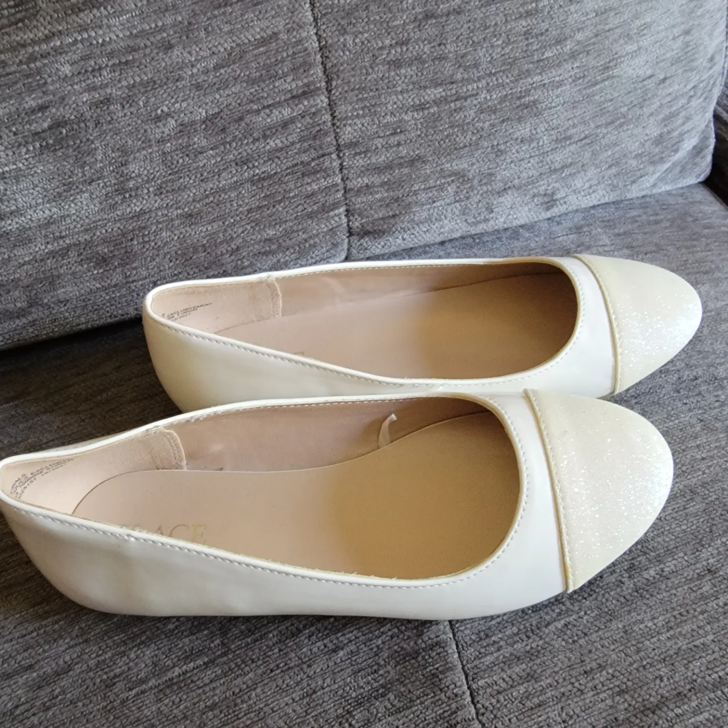 Girls' White Glitter-Toe Flats, Size 2 image indicator(2)