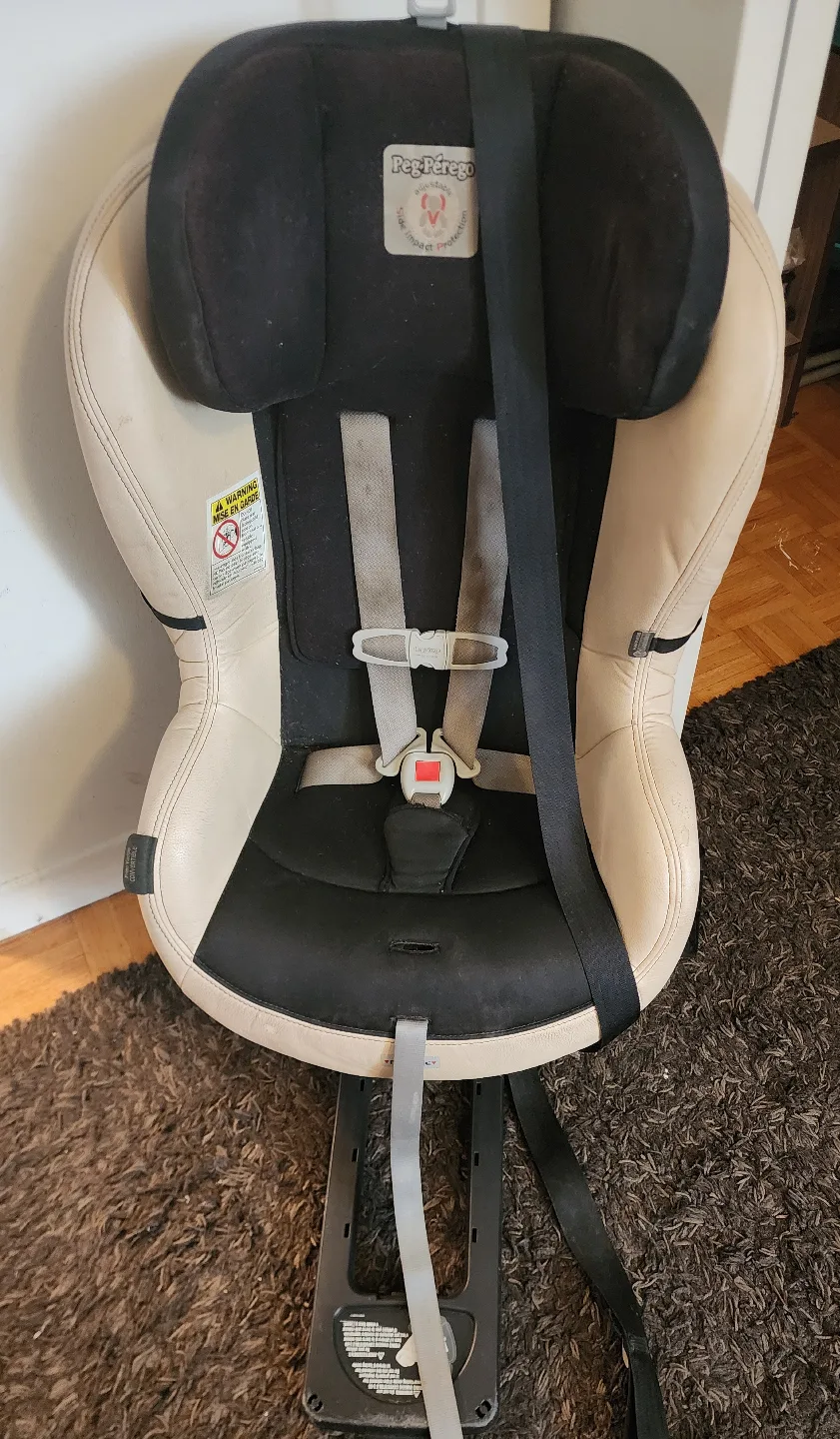 Peg Perego Convertible Car Seat thumbnail