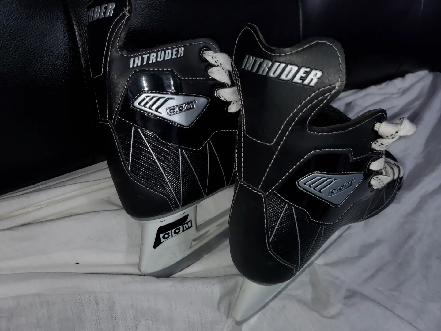 Canadien GDS Hockey Skates - Size 6 image indicator(6)