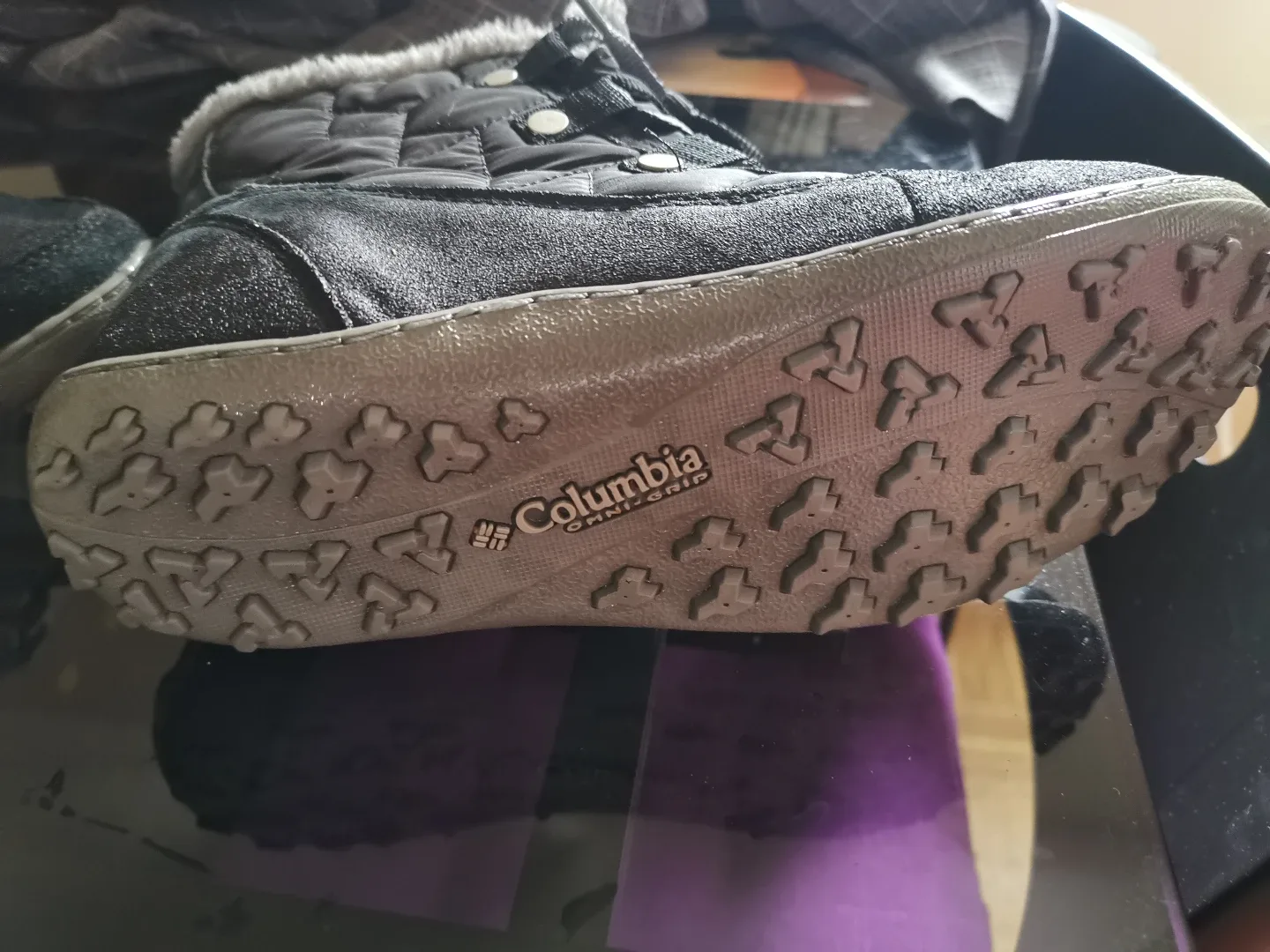 Columbia Women's Snow Boots Size 7.5 image indicator(4)