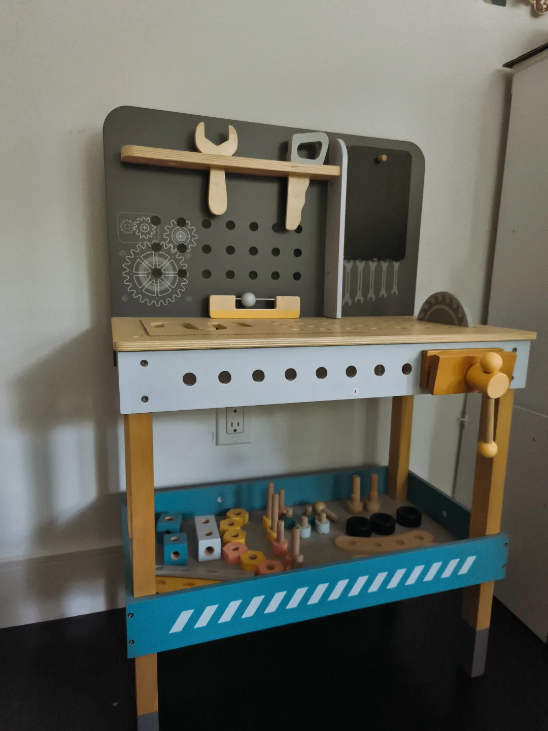 Wooden Kids' Toy Workbench with Accessories image indicator(4)