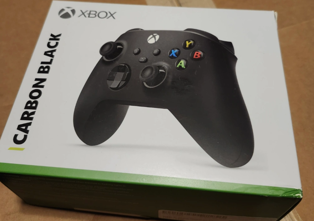 Xbox Wireless Controller - photo 2