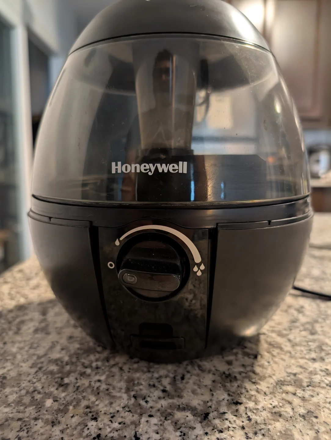 Honeywell Ultrasonic Cool Mist Humidifier thumbnail