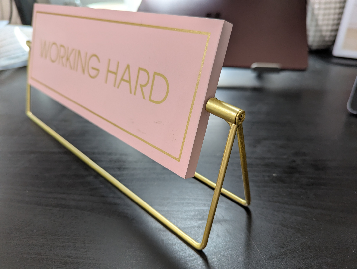 Desk sign - Working Hard - Pink and Gold - photo 4