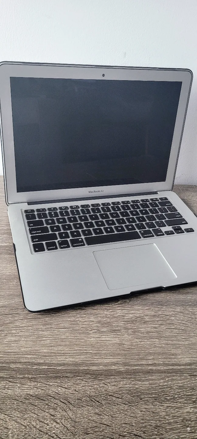 MacBook Air Laptop 13.3 inch with Marble Case cover image indicator(2)