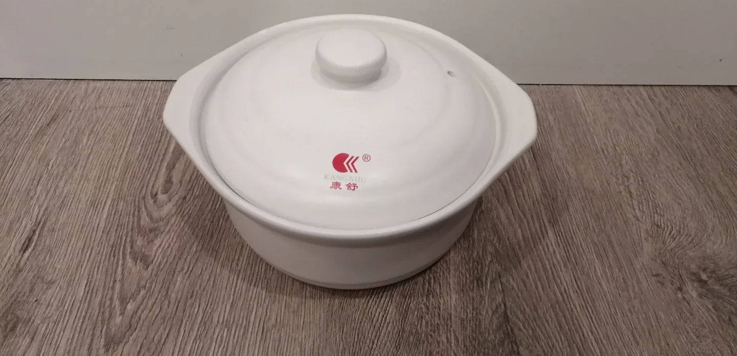 Kangori White Ceramic Cooking Pot with Lid thumbnail