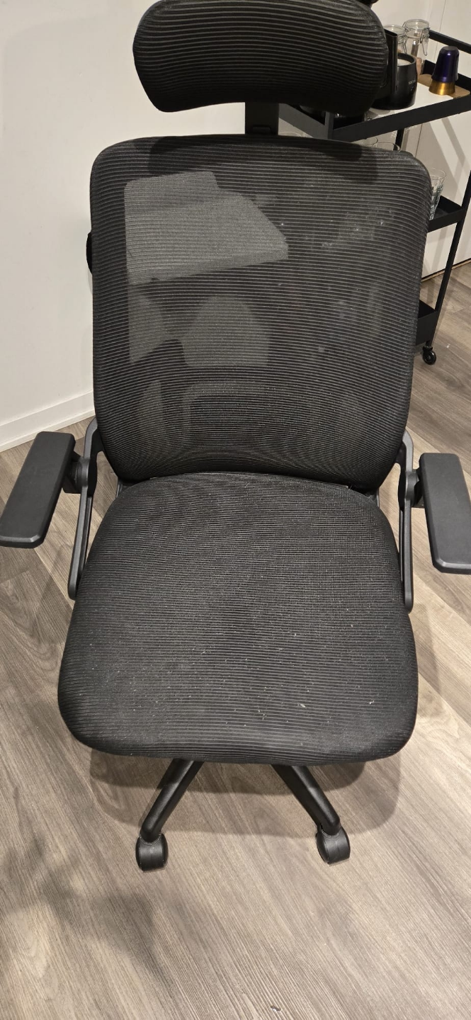 Ergonomic chair
